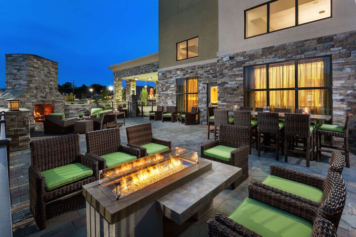 Terrace/Patio 22 of 23
