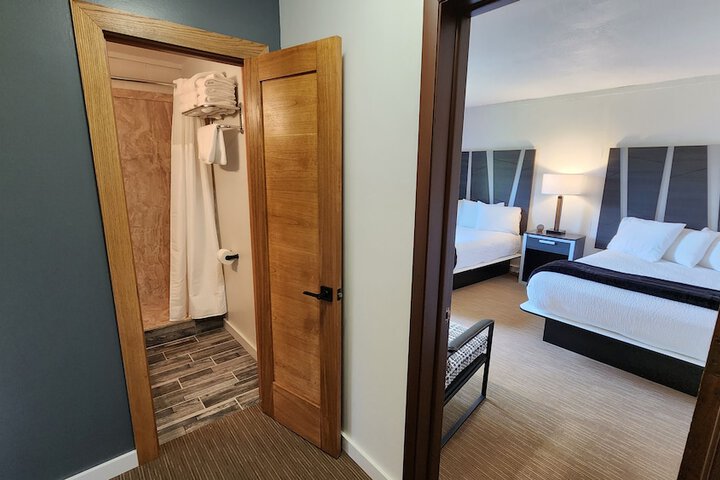 Room 19 of 40