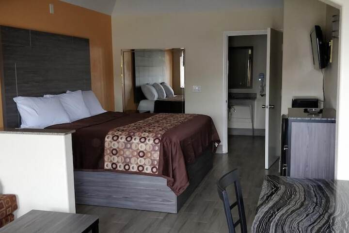 Room 16 of 20