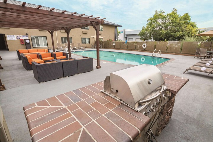 Pool 7 of 43