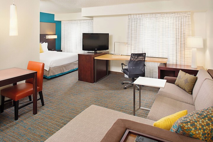 Residence Inn by Marriott Detroit Livonia