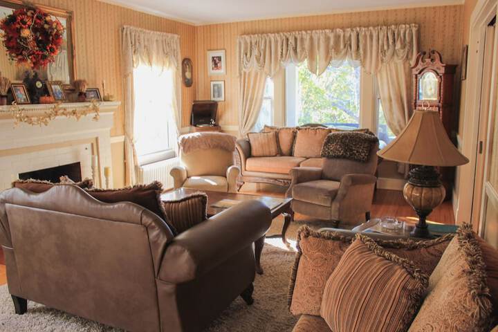 Room 10 of 22
