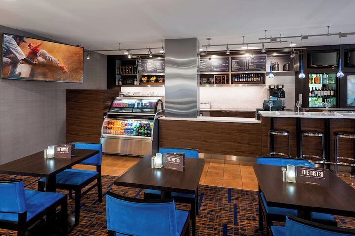 Courtyard by Marriott Cincinnati-Covington