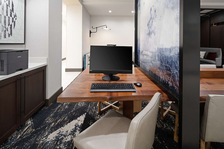 Hyatt Place Bakersfield