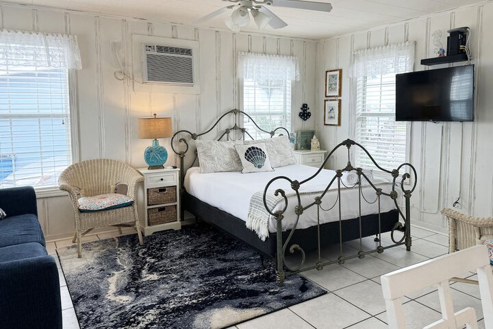 Room 18 of 35