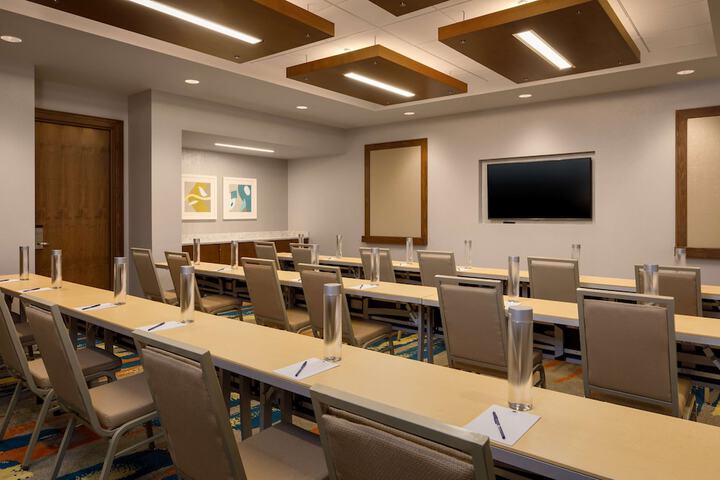 DoubleTree by Hilton Pittsburgh - Cranberry