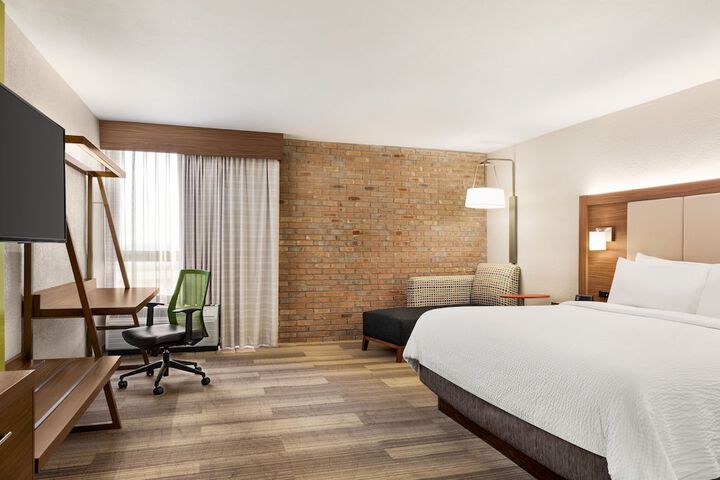 Room 20 of 43
