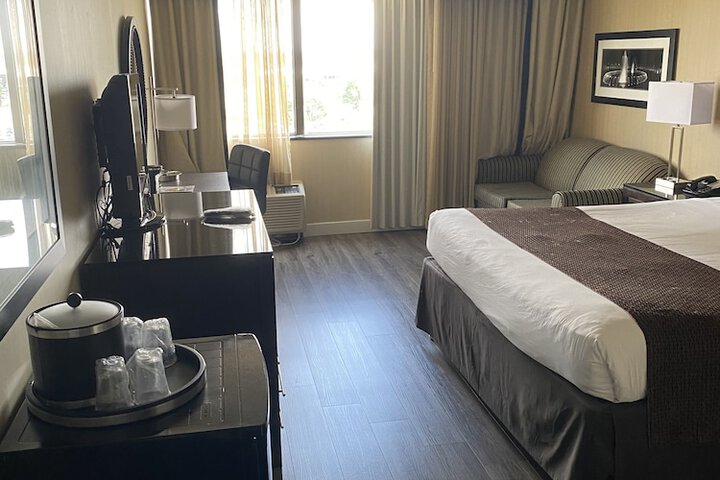 Room 16 of 45