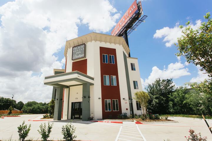 Hotel 11 of 69