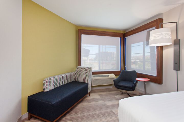Room 28 of 50