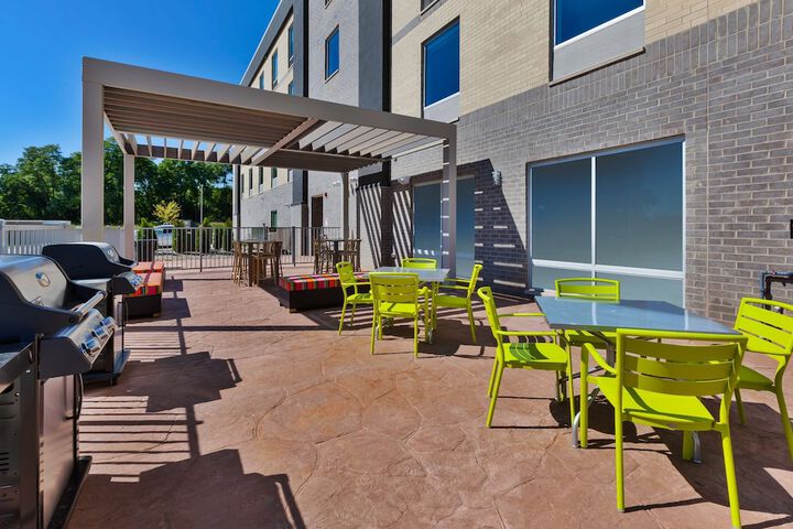 Terrace/Patio 31 of 32