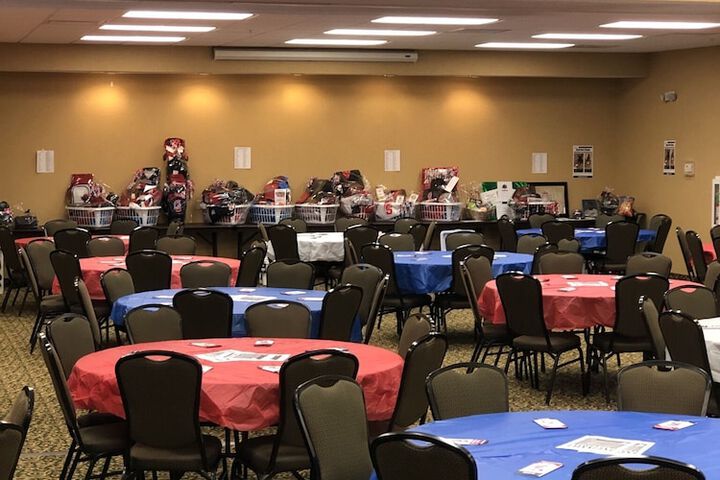 Ballroom/Hall 18 of 22