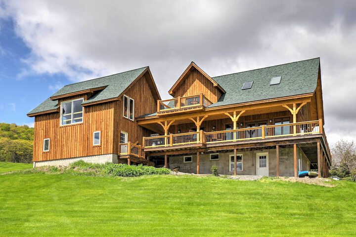 Naples Cabin w / Lake Views & Wraparound Deck!
