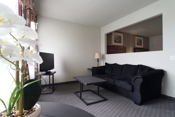BayVue Hotel Resort and Suites