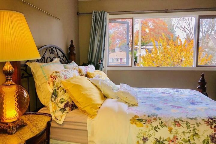 Room 14 of 28