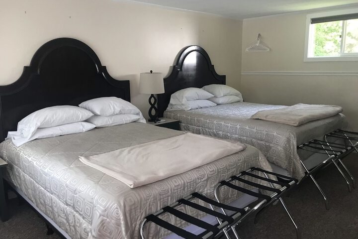 Room 9 of 42