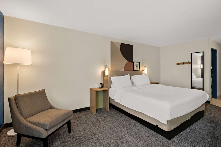 Spark by Hilton Tifton