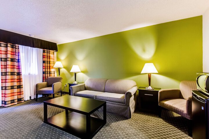 Room 18 of 27
