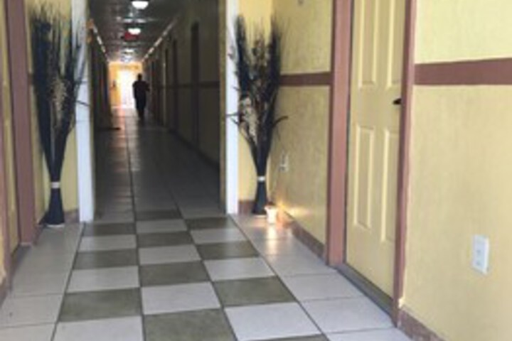 Dixie Hotel