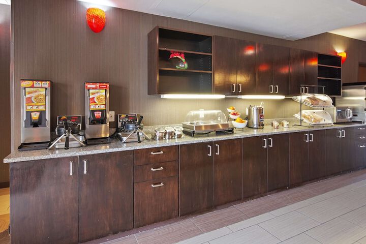 Breakfast/Coffee Service 23 of 26