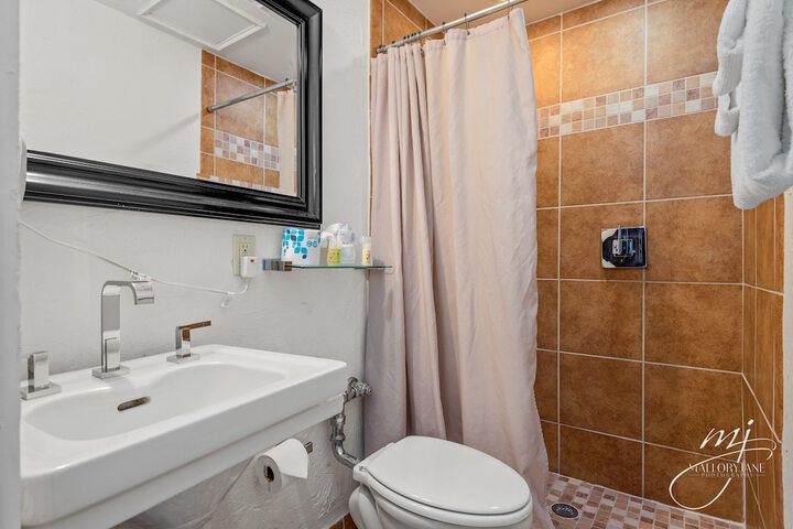 Room 10 of 58