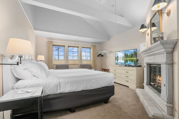 Room 15 of 76