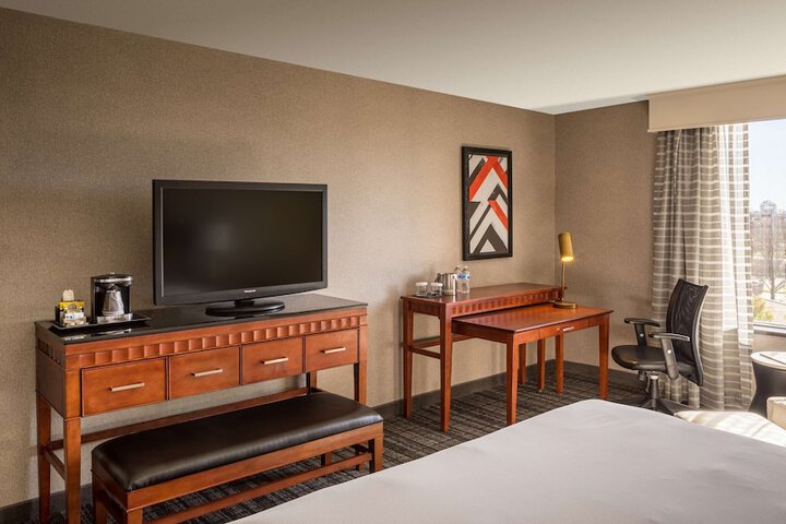 Room 21 of 39