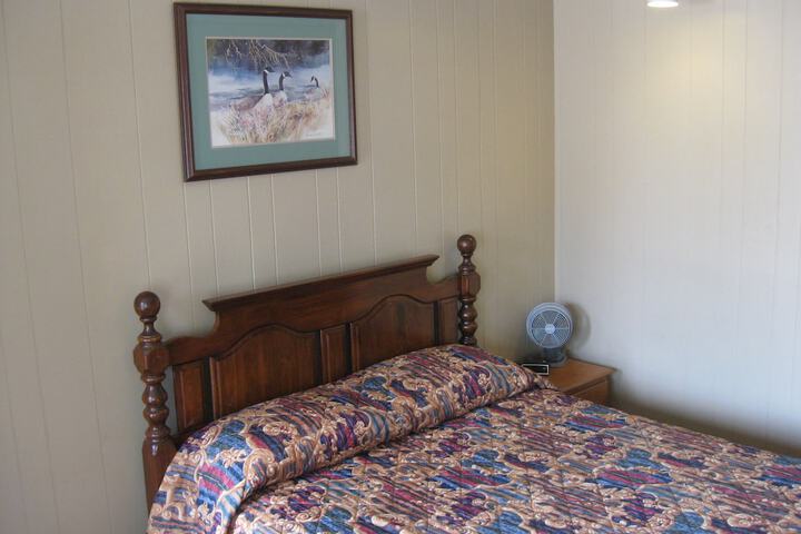 Room 8 of 17
