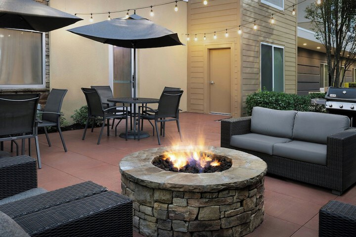 Fairfield Inn & Suites by Marriott Fayetteville North