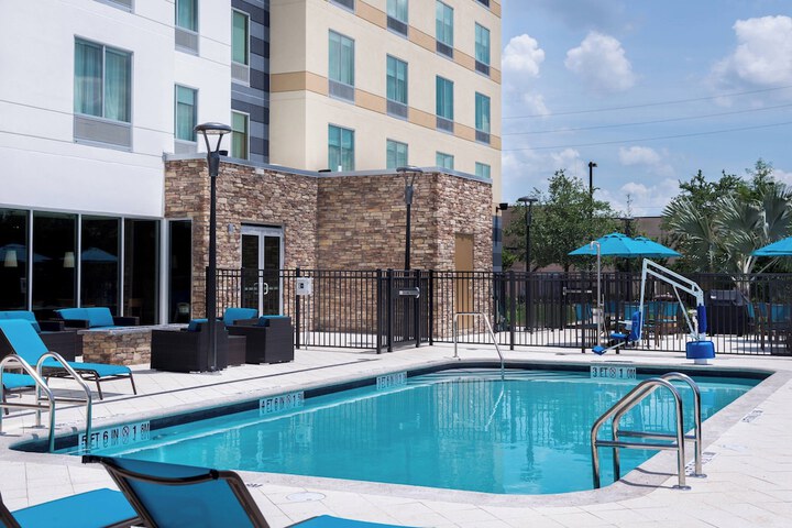 Pool 4 of 63