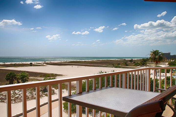 Surf Beach Treasure Island Resort