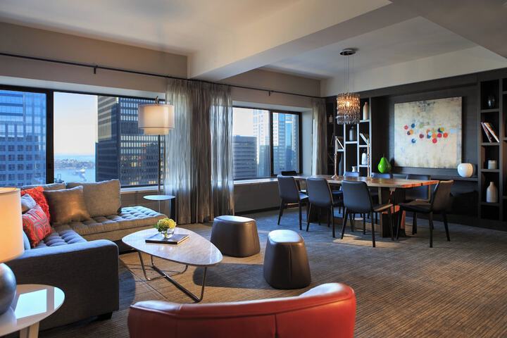 Renaissance Seattle Hotel