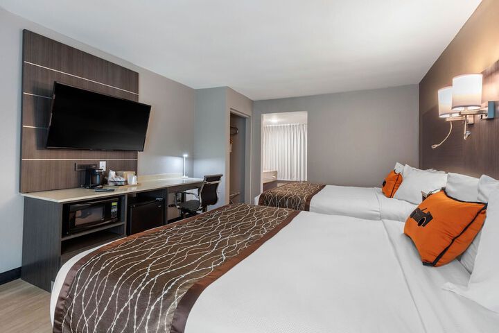 Room 12 of 24