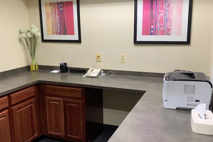 Business Center 41 of 46
