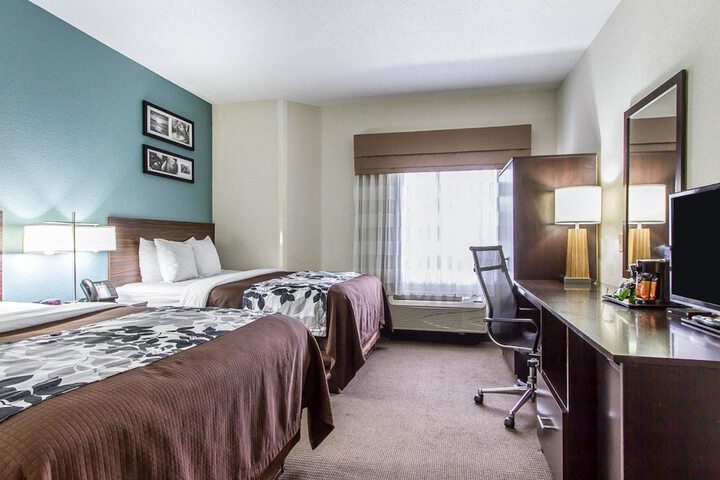 Room 15 of 38