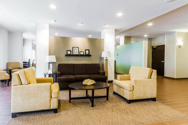 Hotel Interior 12 of 40