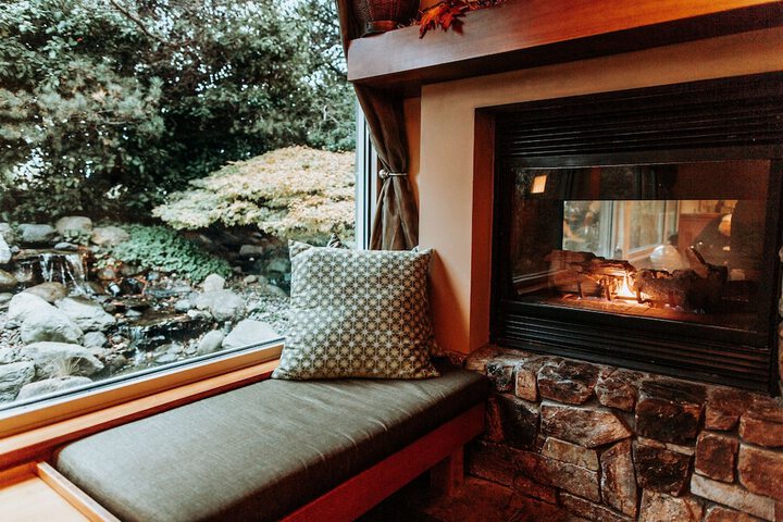 Chrysalis Inn & Spa Bellingham Curio Collection by Hilton