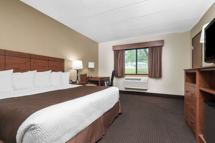 Room 13 of 22