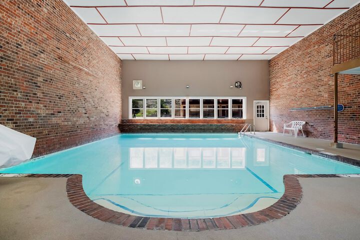 Pool 7 of 38
