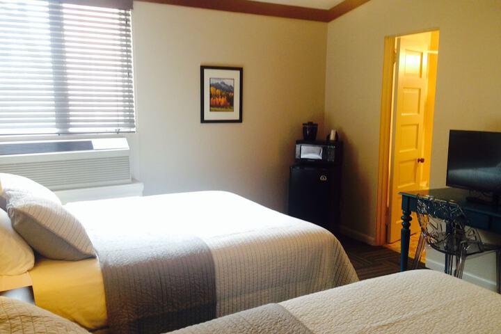 Room 25 of 52