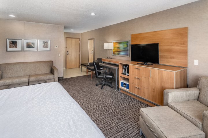 Room 56 of 75