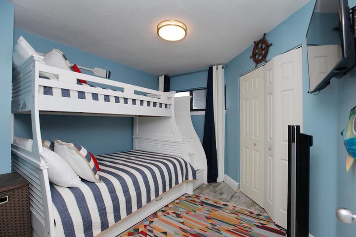 Room 82 of 202
