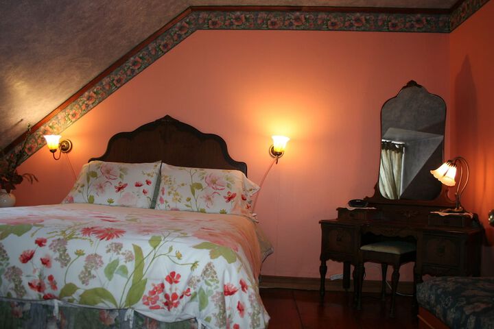 Room 15 of 40