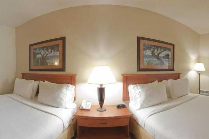 Room 29 of 46