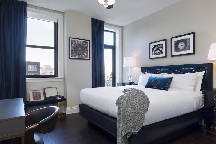 Room 21 of 43