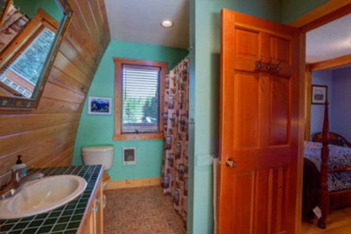 Room 19 of 29