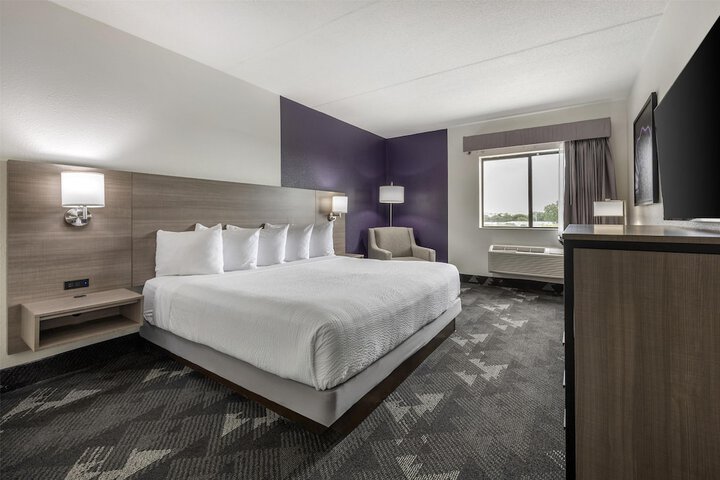Best Western Bolingbrook Hotel