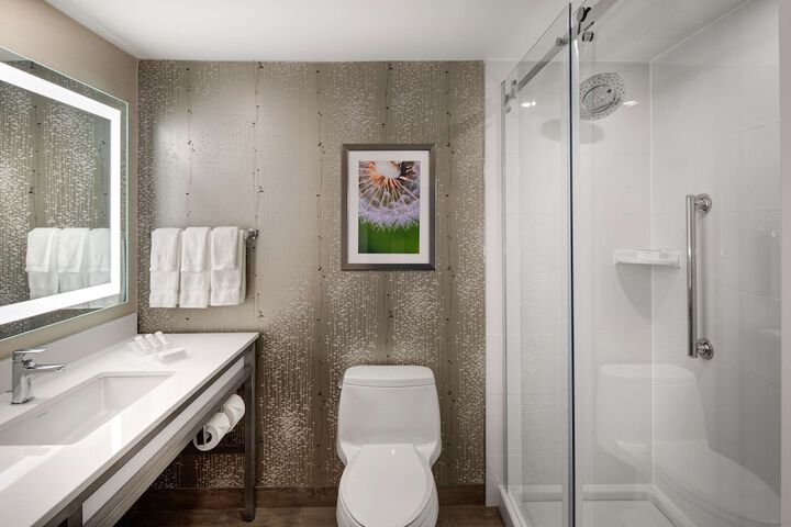 Hilton Garden Inn Toronto / Oakville