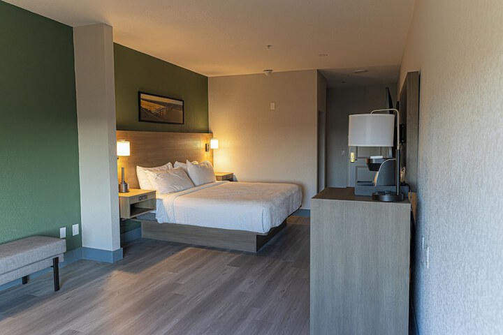 The Bridges Hotel