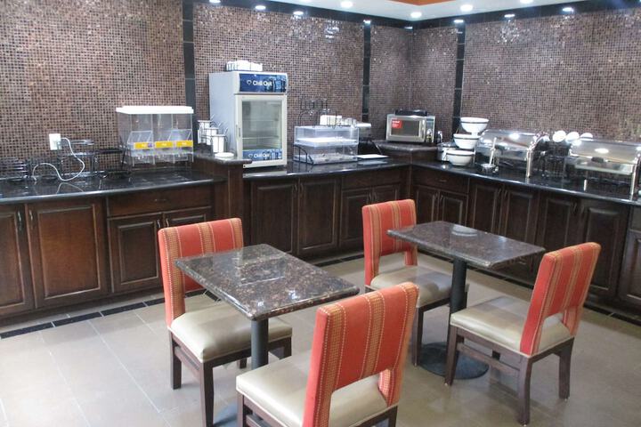 Breakfast/Coffee Service 12 of 14